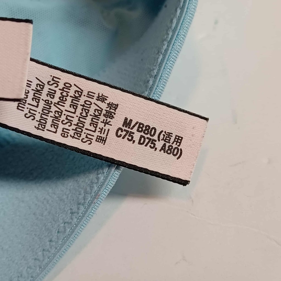 Victoria’s Secret Size Medium Wireless Light Blue Strappy Back Lounge Bra - Picture 5 of 8